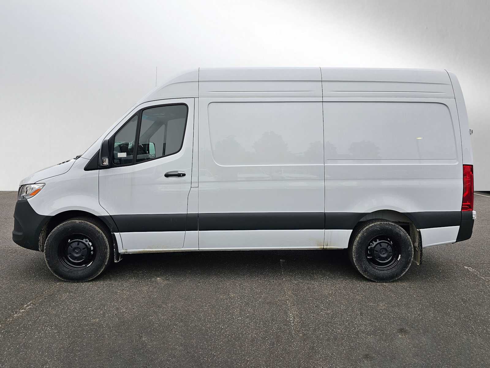 2025 Mercedes-Benz Sprinter 2500 Standard Roof I4 Diesel 144" RWD