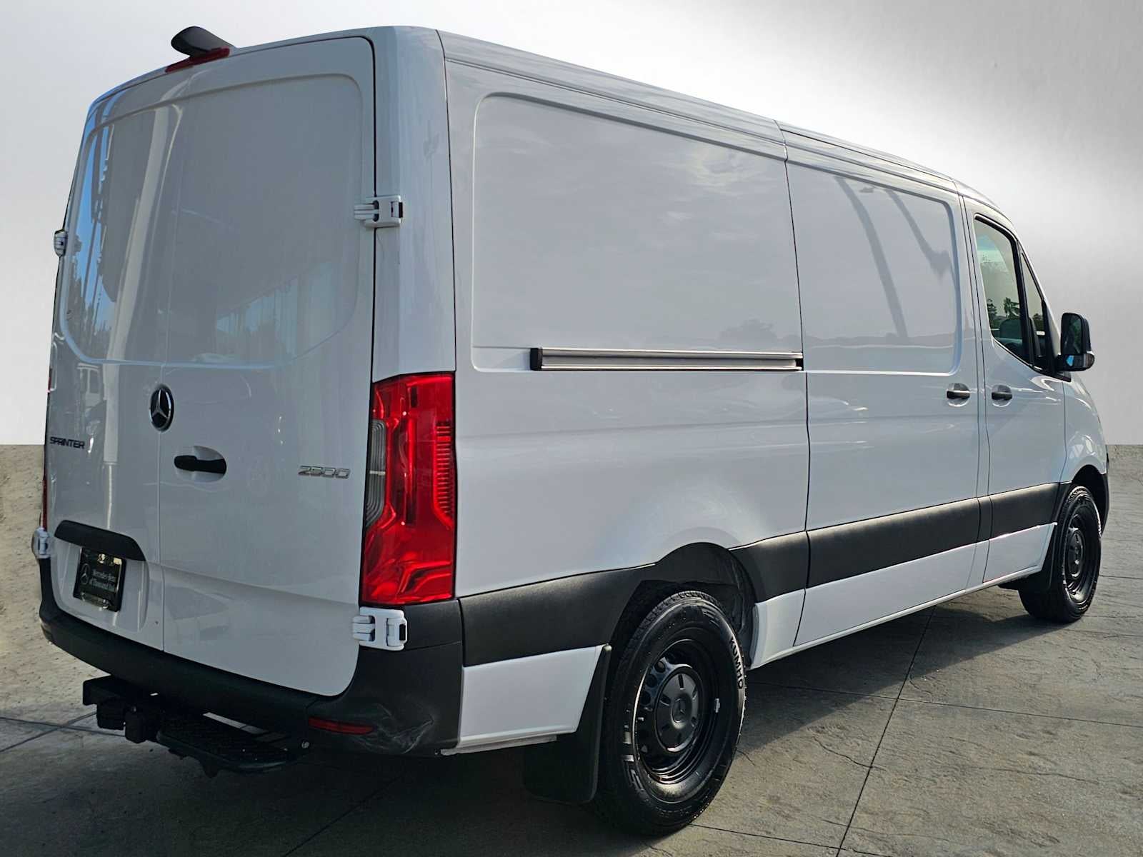 2025 Mercedes-Benz Sprinter 2500 Standard Roof I4 Diesel 144" RWD