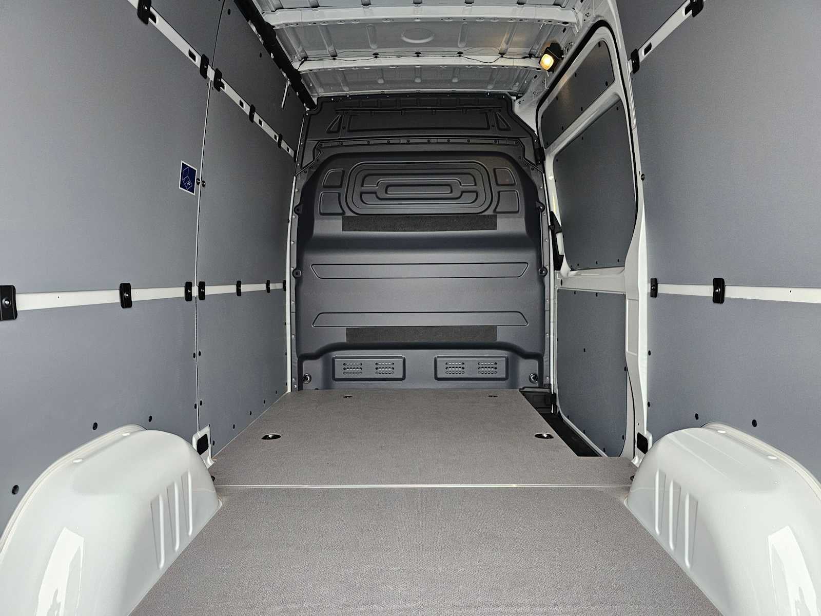2025 Mercedes-Benz Sprinter 2500 Standard Roof I4 Diesel 144" RWD