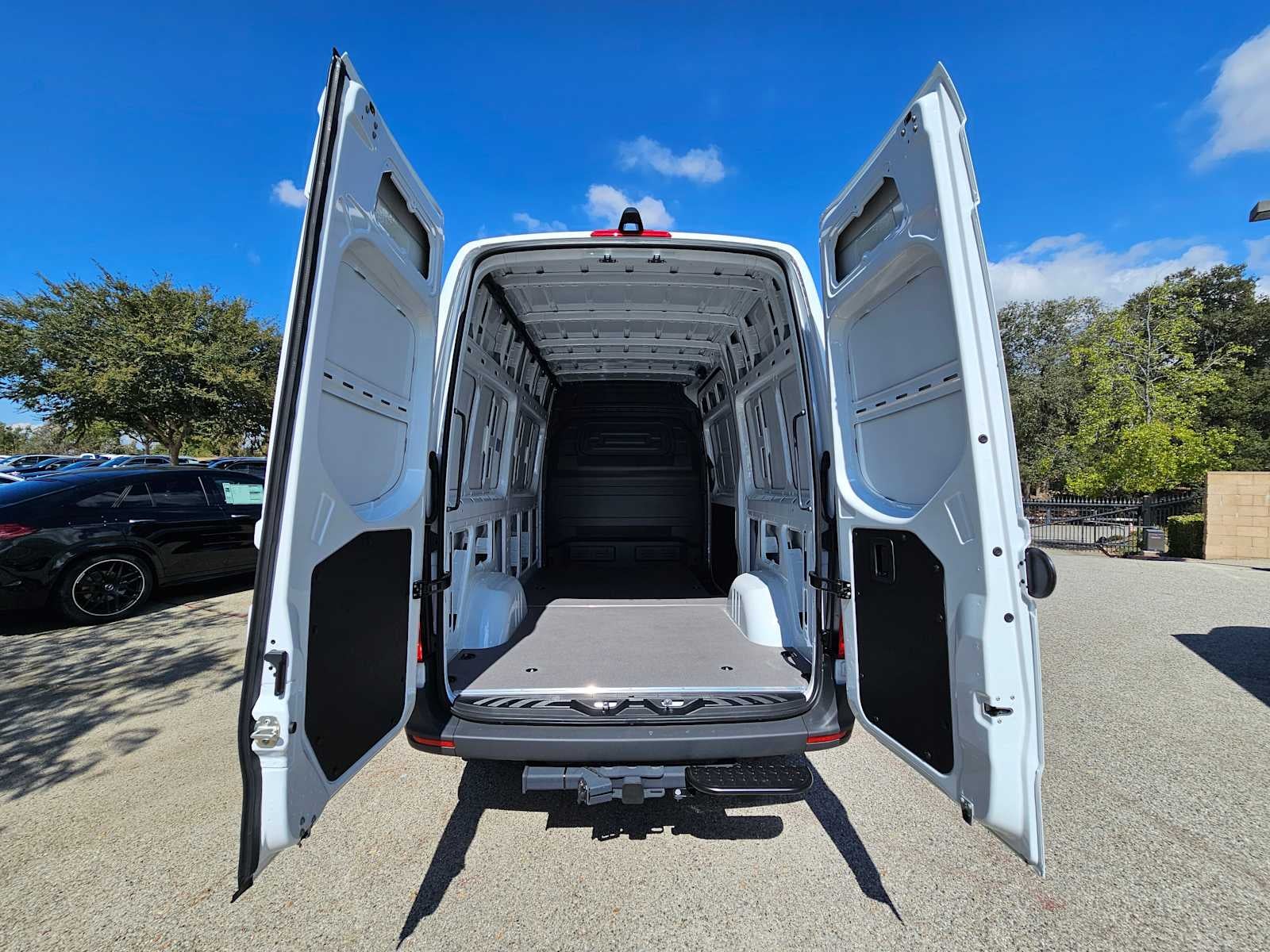 2025 Mercedes-Benz Sprinter 2500 Standard Roof I4 Diesel 144" RWD