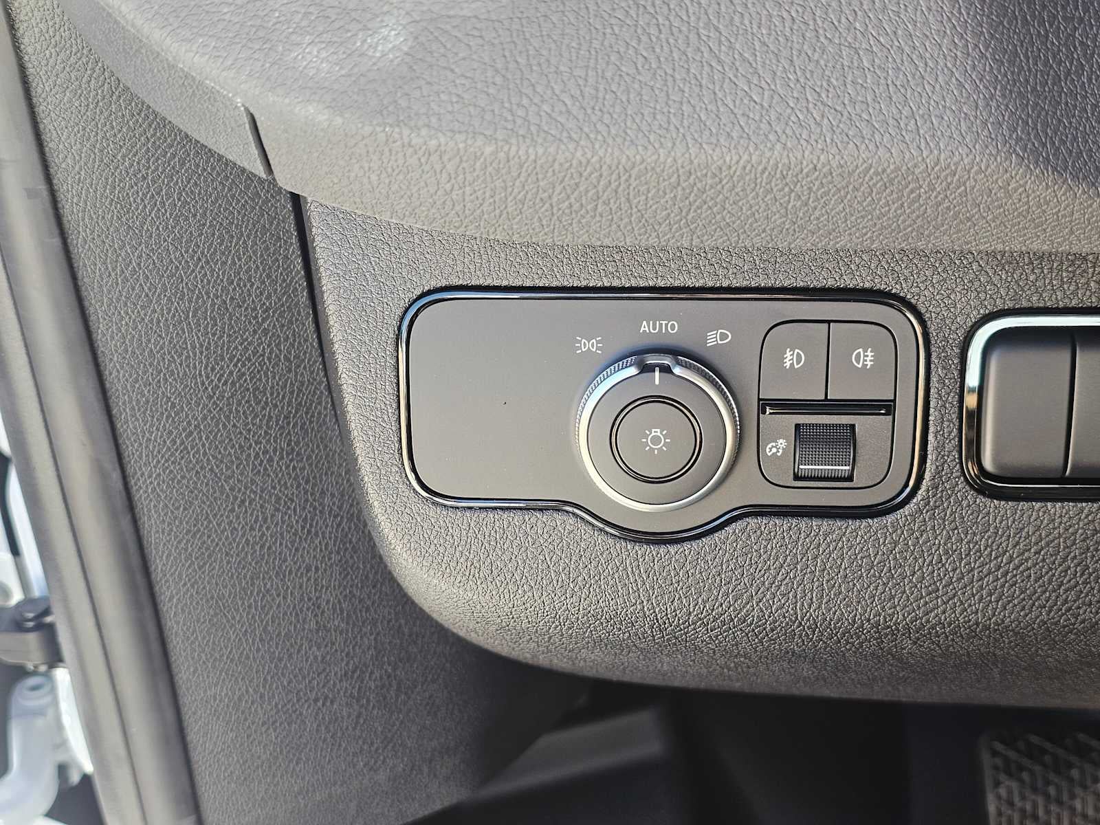 2026 Mercedes-Benz Sprinter 2500 Standard Roof I4 Diesel 144" RWD