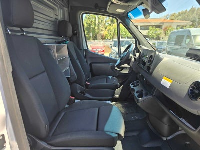 2025 Mercedes-Benz Sprinter 2500 Standard Roof I4 Diesel HO 144" RWD