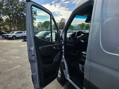 2025 Mercedes-Benz Sprinter 2500 Standard Roof I4 Diesel HO 144" RWD