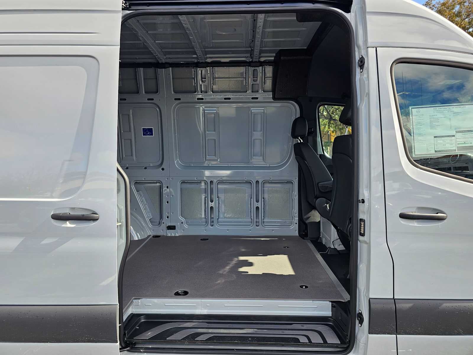 2025 Mercedes-Benz Sprinter 2500 Standard Roof I4 Diesel HO 144" AWD