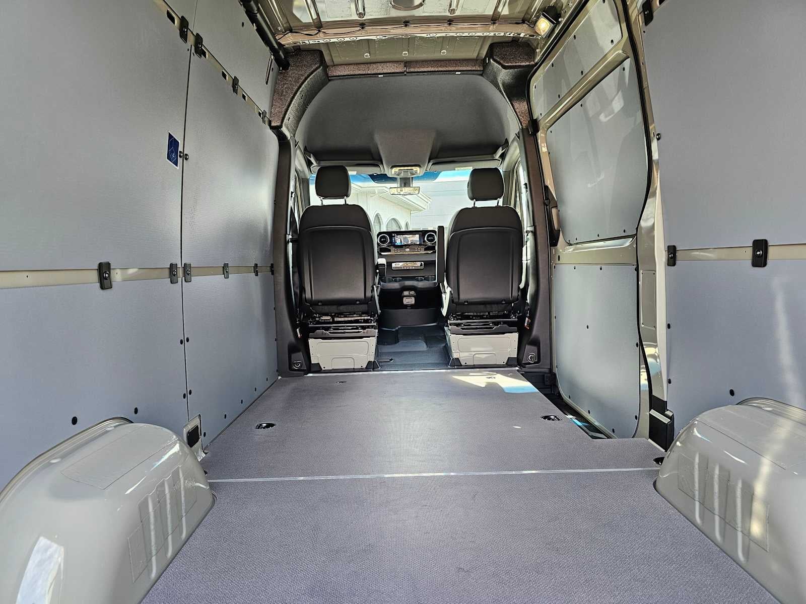 2026 Mercedes-Benz Sprinter 2500 Standard Roof I4 Diesel HO 144" AWD