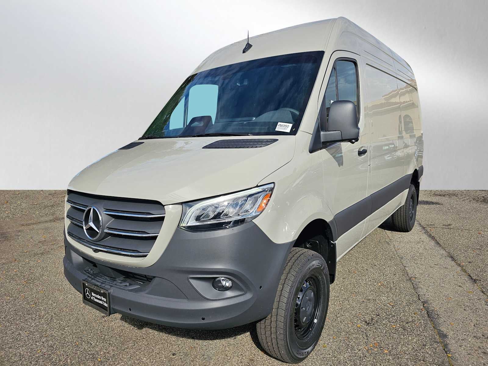 2026 Mercedes-Benz Sprinter 2500 Standard Roof I4 Diesel HO 144" AWD