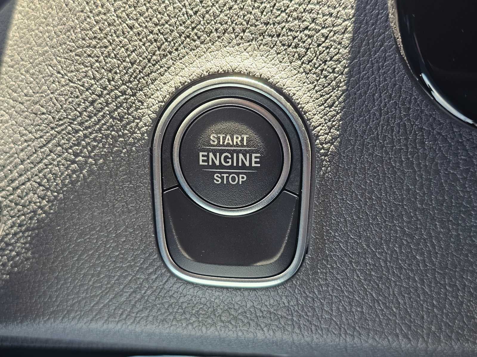 2025 Mercedes-Benz Sprinter 2500 High Roof I4 Diesel HO 170" RWD