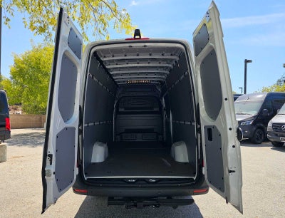 2025 Mercedes-Benz Sprinter 2500 High Roof I4 Diesel HO 170" RWD