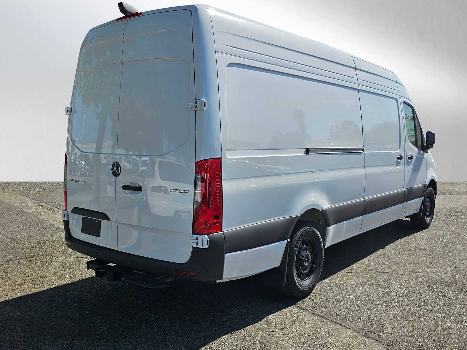 2025 Mercedes-Benz Sprinter 2500 High Roof I4 Diesel HO 170" RWD