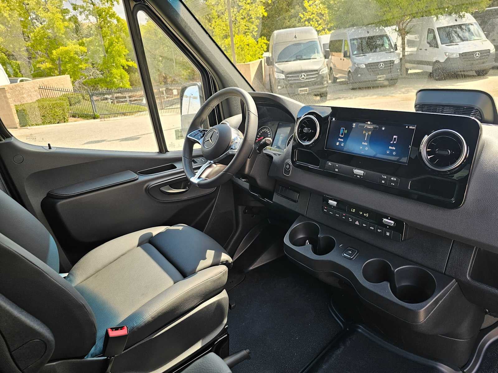 2025 Mercedes-Benz Sprinter 2500 Standard Roof I4 Diesel 144" RWD