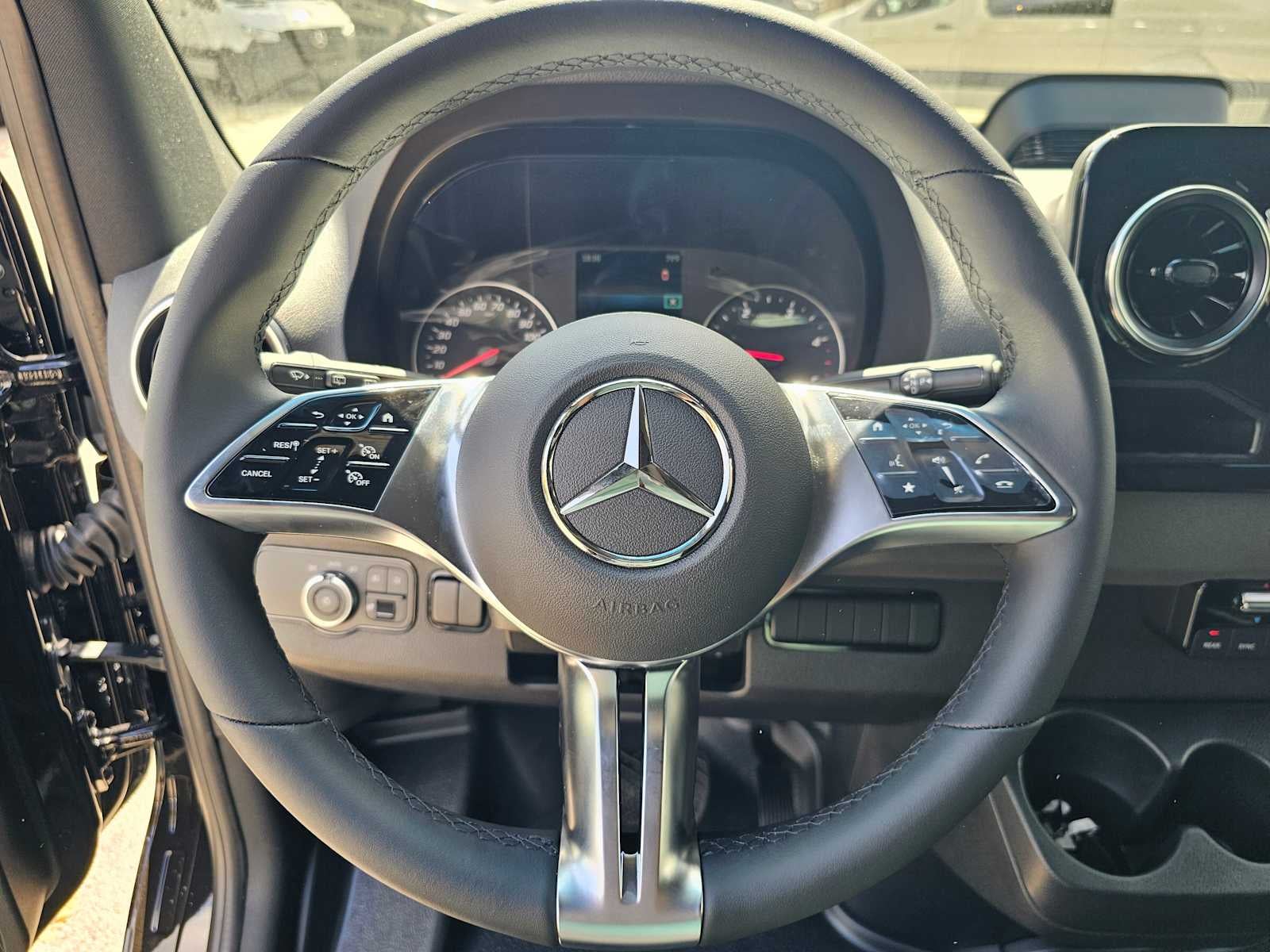 2025 Mercedes-Benz Sprinter 2500 Standard Roof I4 Diesel 144" RWD