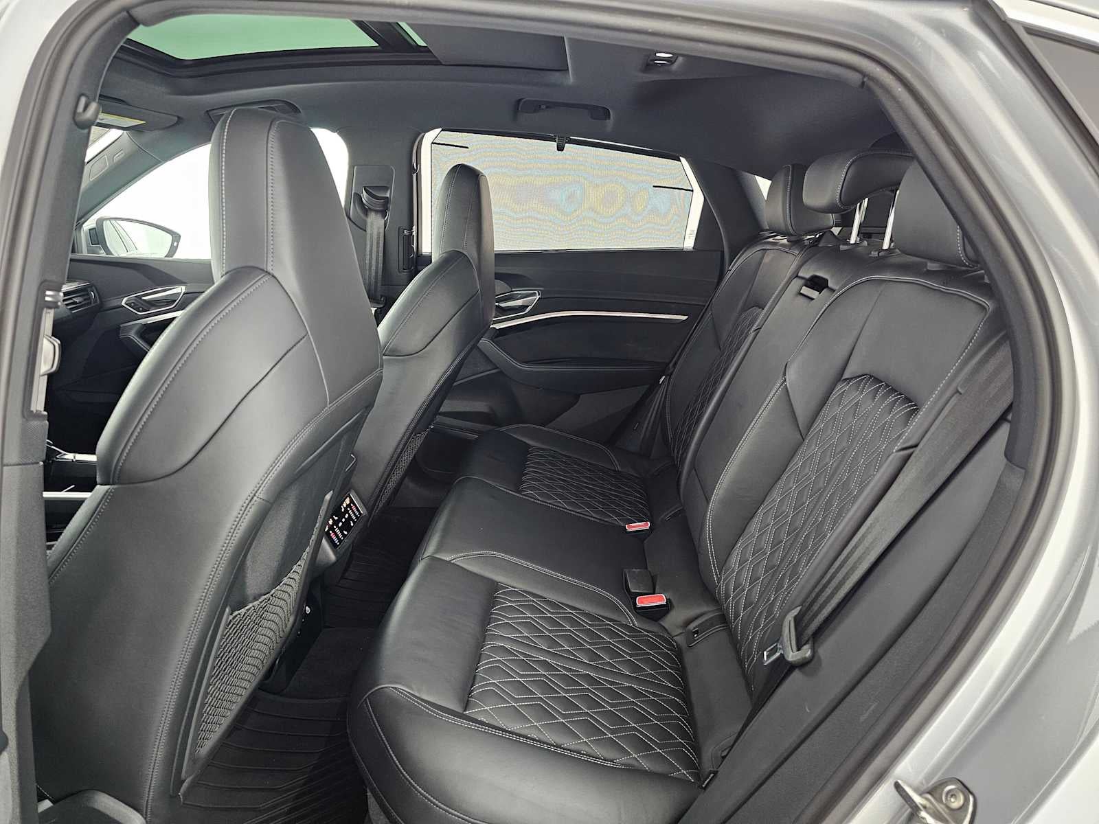 2022 Audi e-tron S Sportback Prestige