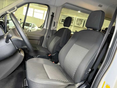 2023 Ford Transit Passenger Wagon XLT