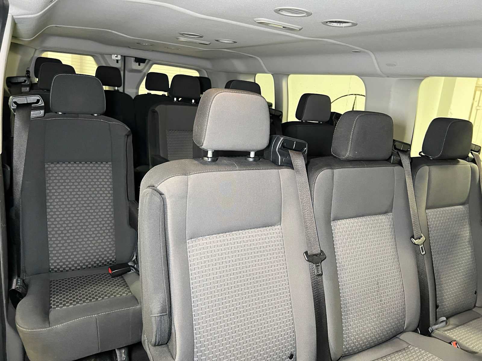 2023 Ford Transit Passenger Wagon XLT