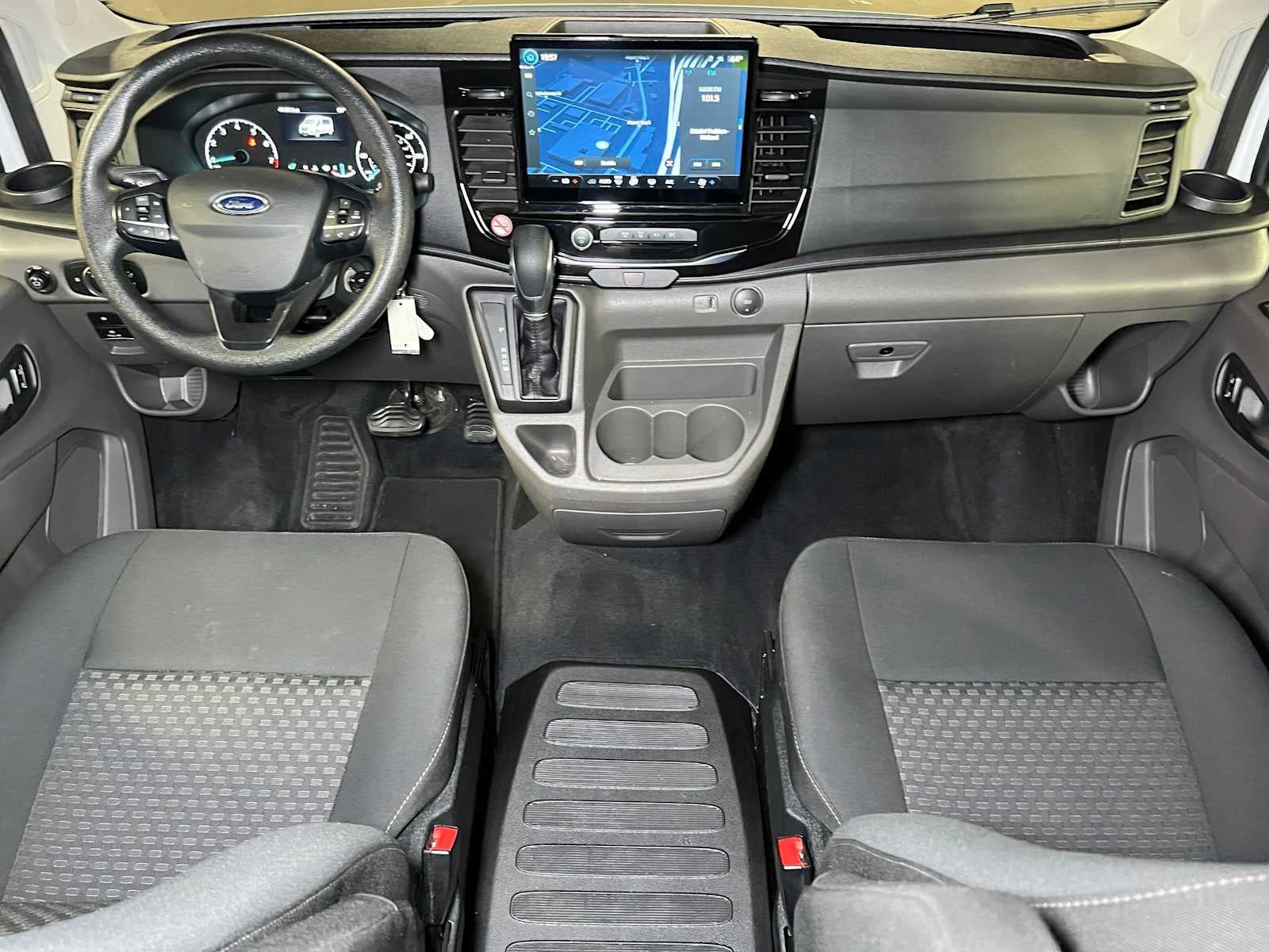 2023 Ford Transit Passenger Wagon XLT