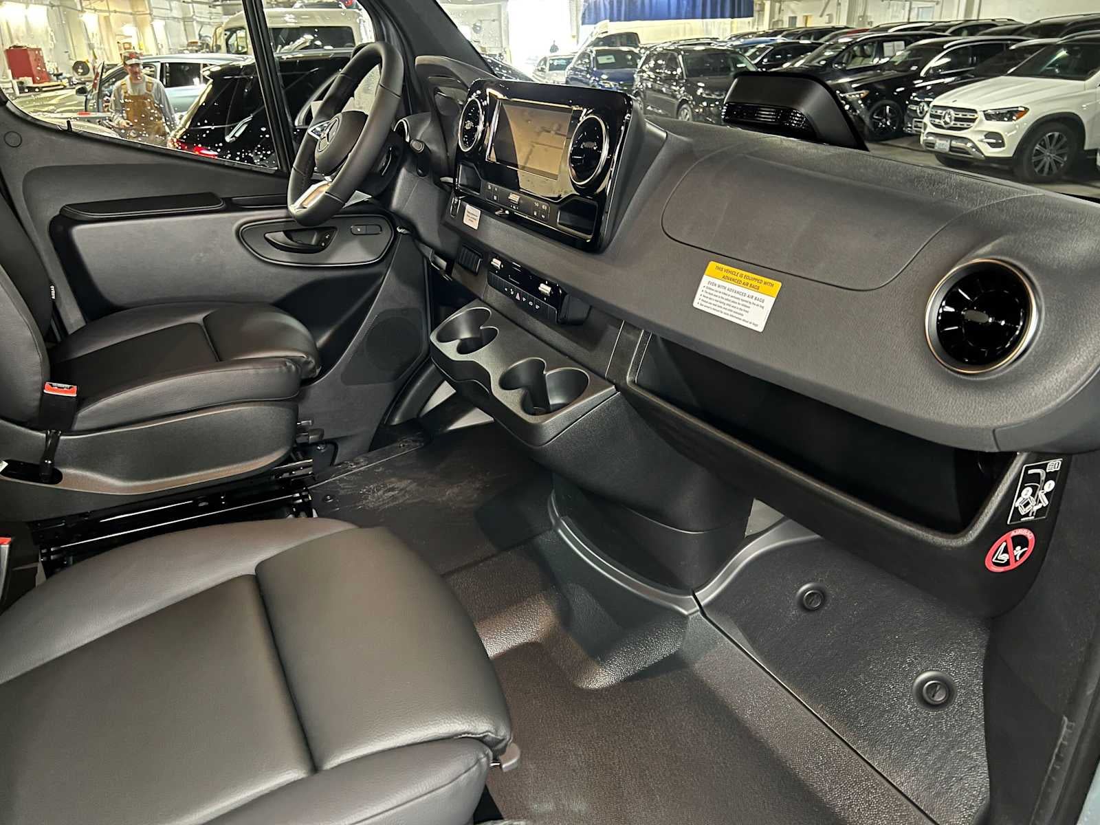 2026 Mercedes-Benz Sprinter 2500 Standard Roof I4 Diesel HO 144 AWD
