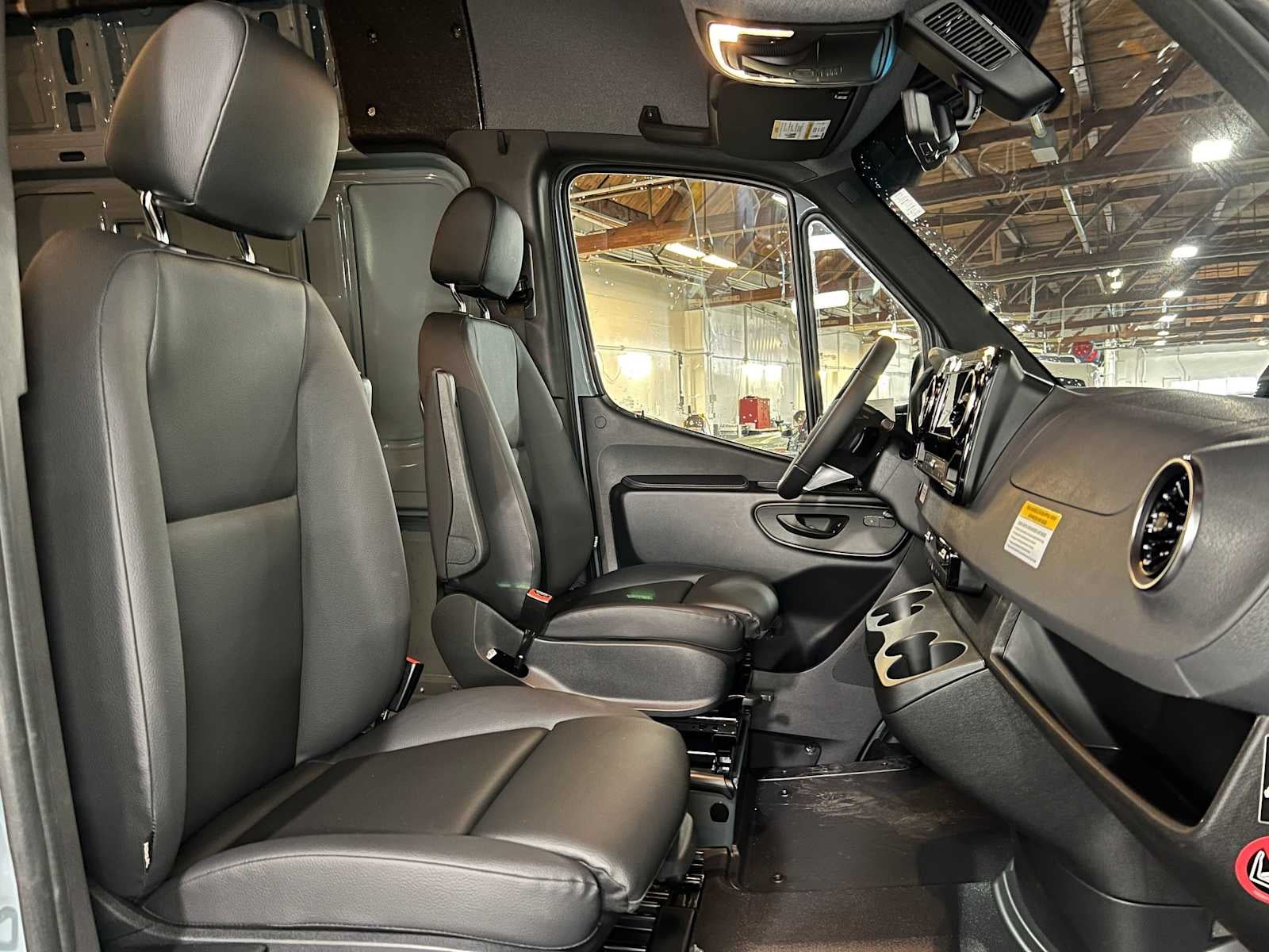 2026 Mercedes-Benz Sprinter 2500 Standard Roof I4 Diesel HO 144 AWD