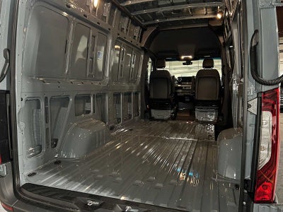 2026 Mercedes-Benz Sprinter 2500 Standard Roof I4 Diesel HO 144 AWD