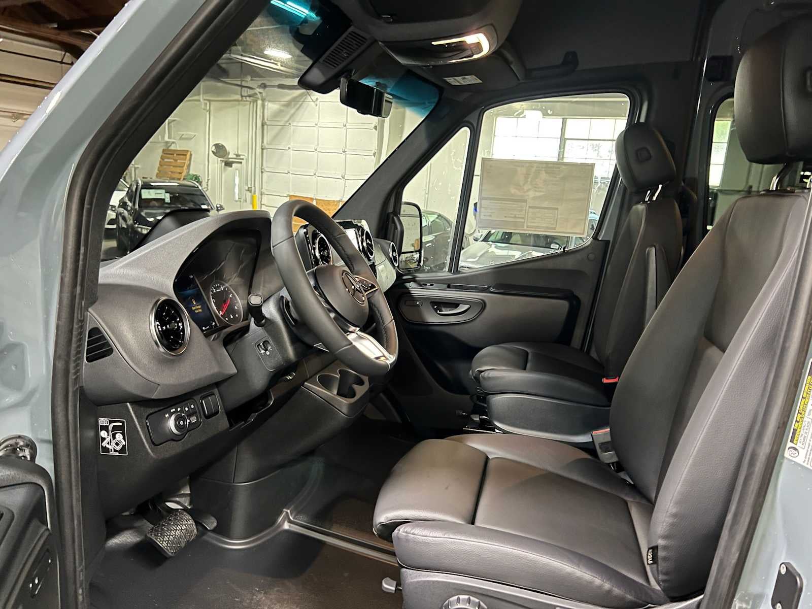 2026 Mercedes-Benz Sprinter 2500 Standard Roof I4 Diesel HO 144 AWD