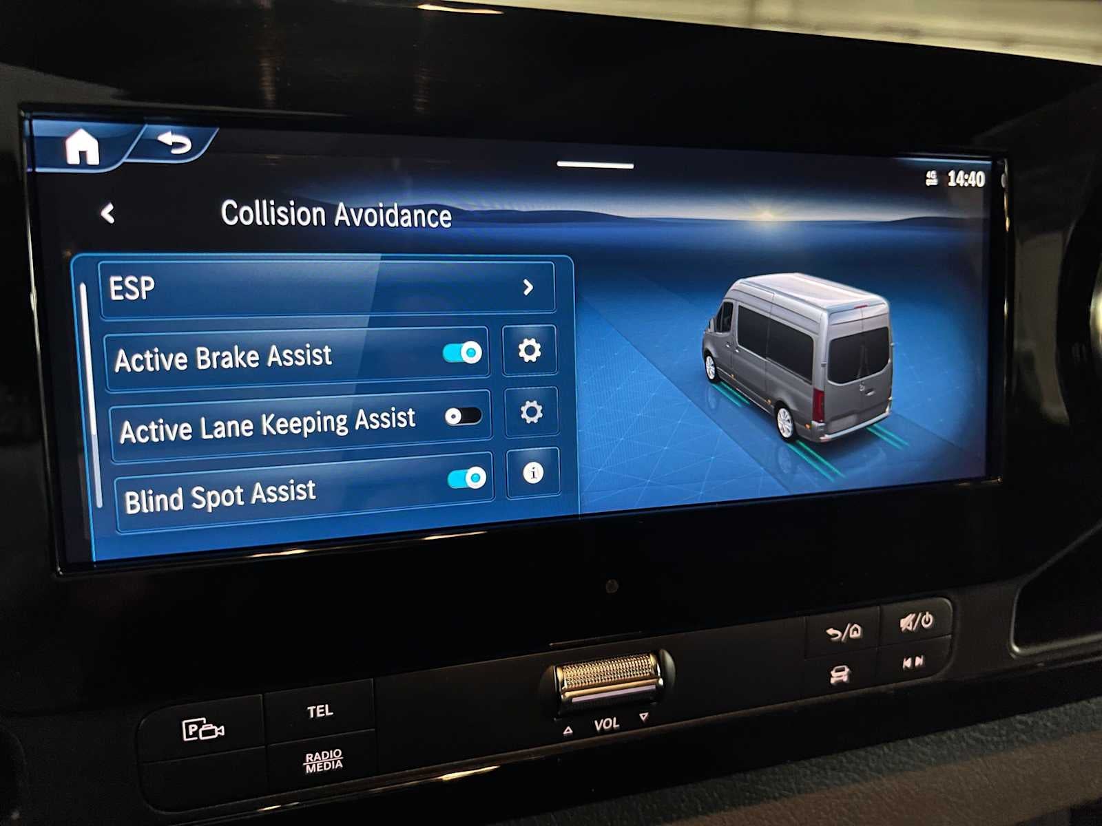 2026 Mercedes-Benz Sprinter 2500 Standard Roof I4 Diesel HO 144 AWD