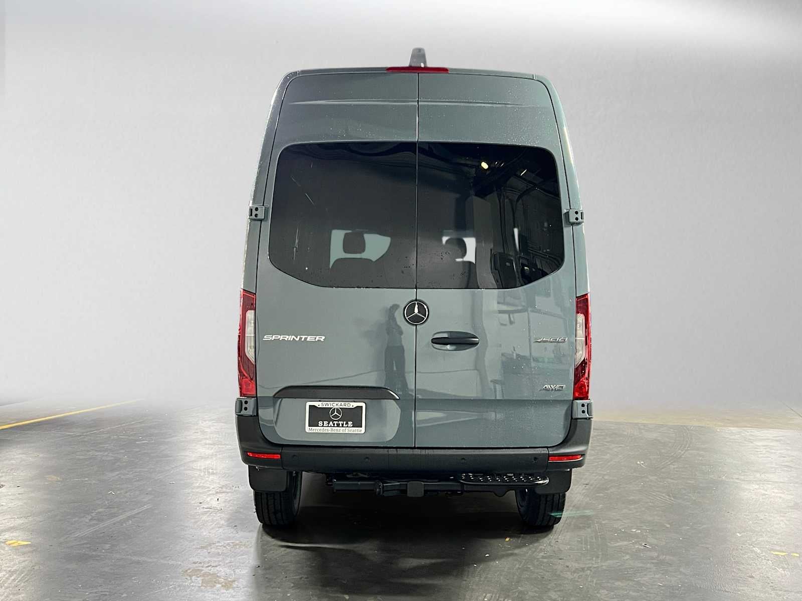 2026 Mercedes-Benz Sprinter 2500 Standard Roof I4 Diesel HO 144 AWD