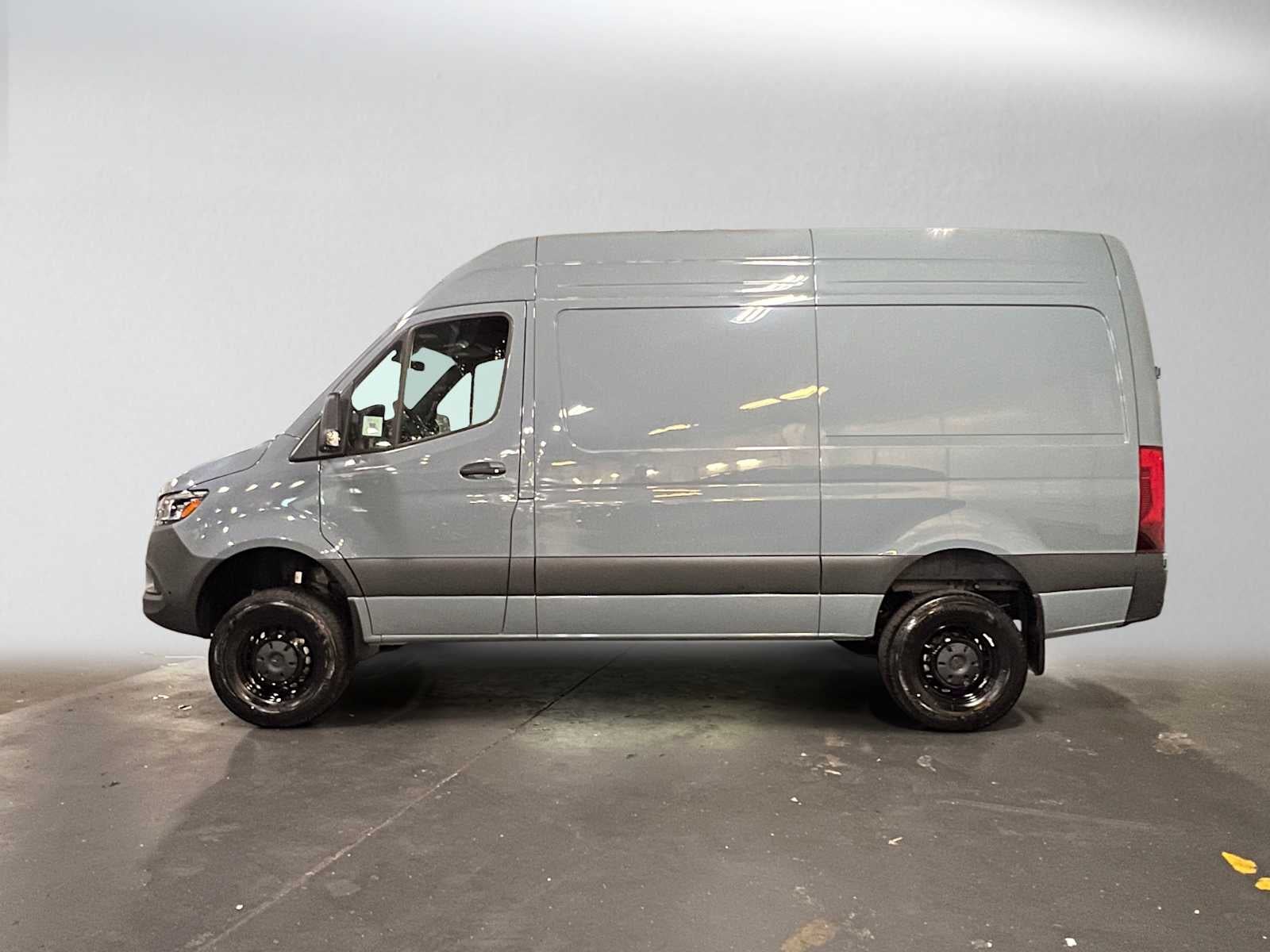 2026 Mercedes-Benz Sprinter 2500 Standard Roof I4 Diesel HO 144 AWD