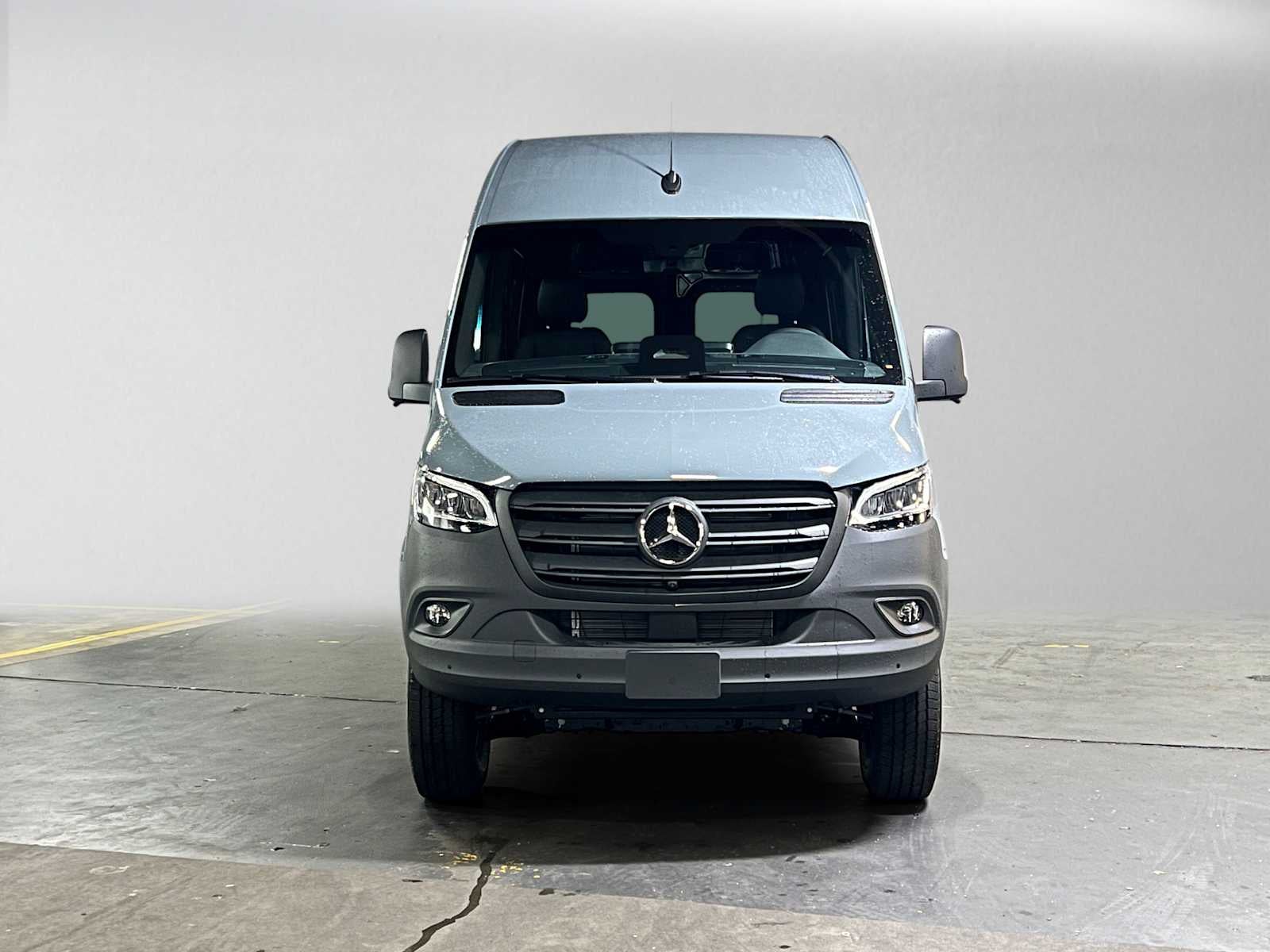 2026 Mercedes-Benz Sprinter 2500 Standard Roof I4 Diesel HO 144 AWD