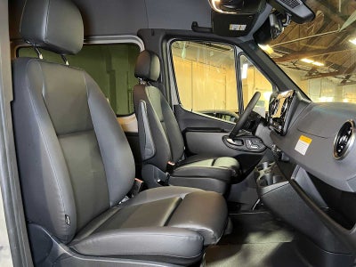 2026 Mercedes-Benz Sprinter 2500 Standard Roof I4 Diesel HO 144 AWD