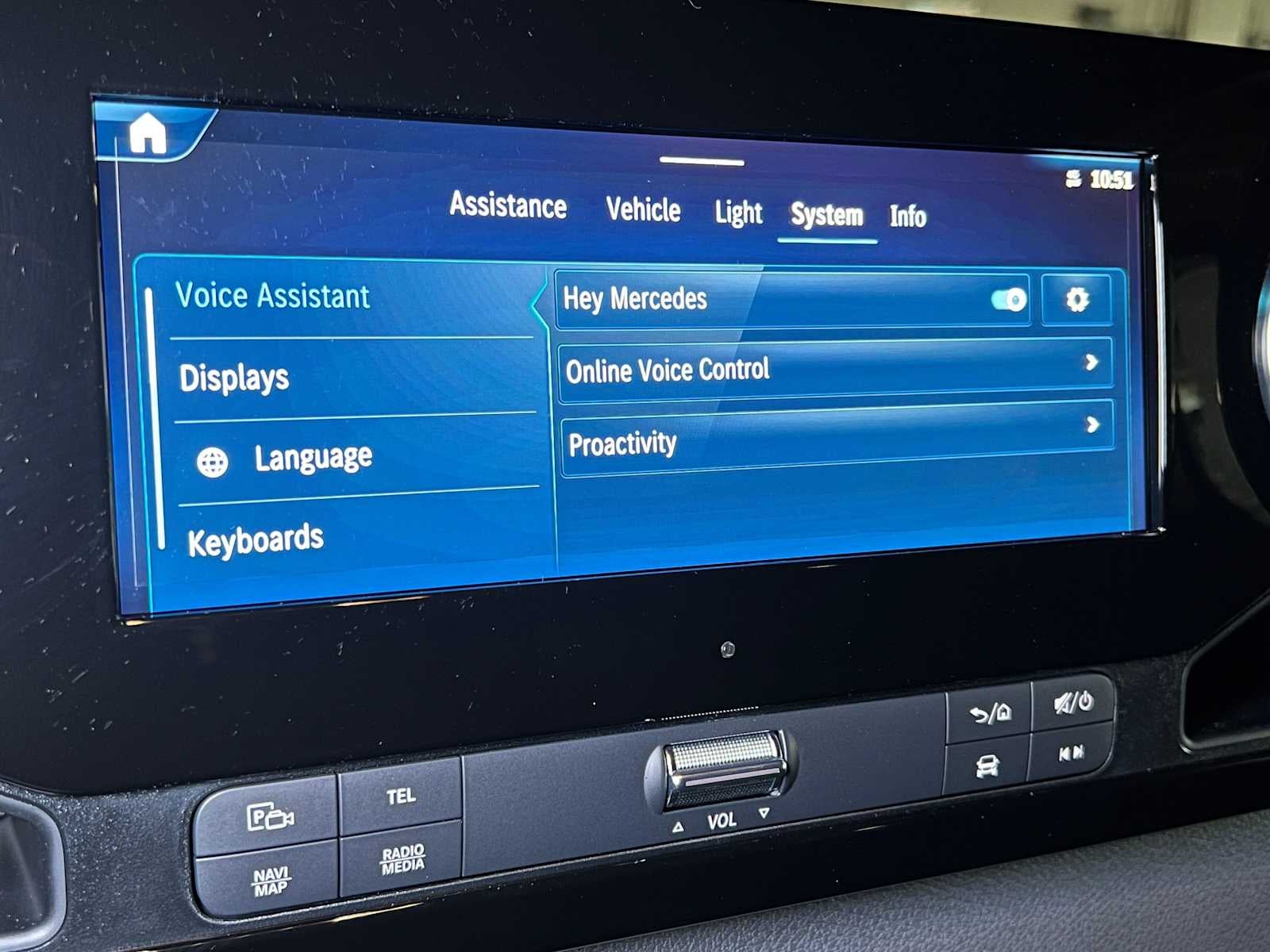 2026 Mercedes-Benz Sprinter 2500 Standard Roof I4 Diesel HO 144 AWD