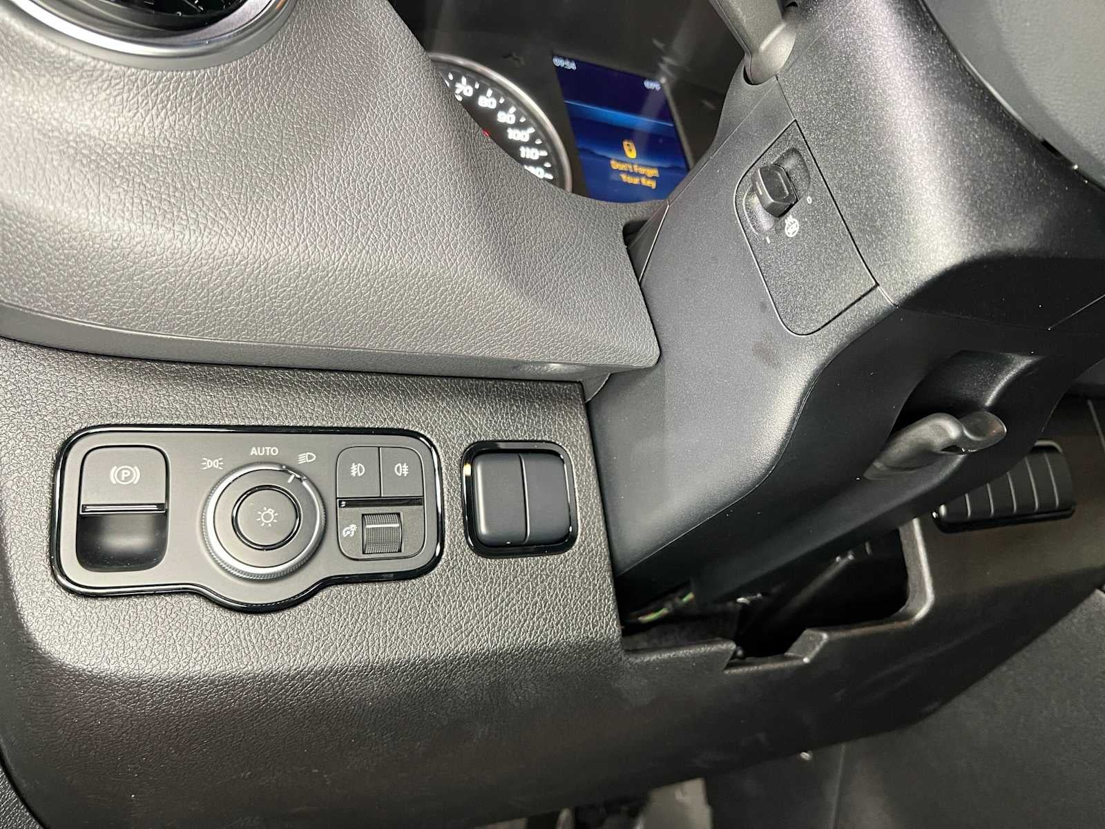 2026 Mercedes-Benz Sprinter 2500 Standard Roof I4 Diesel HO 144 AWD