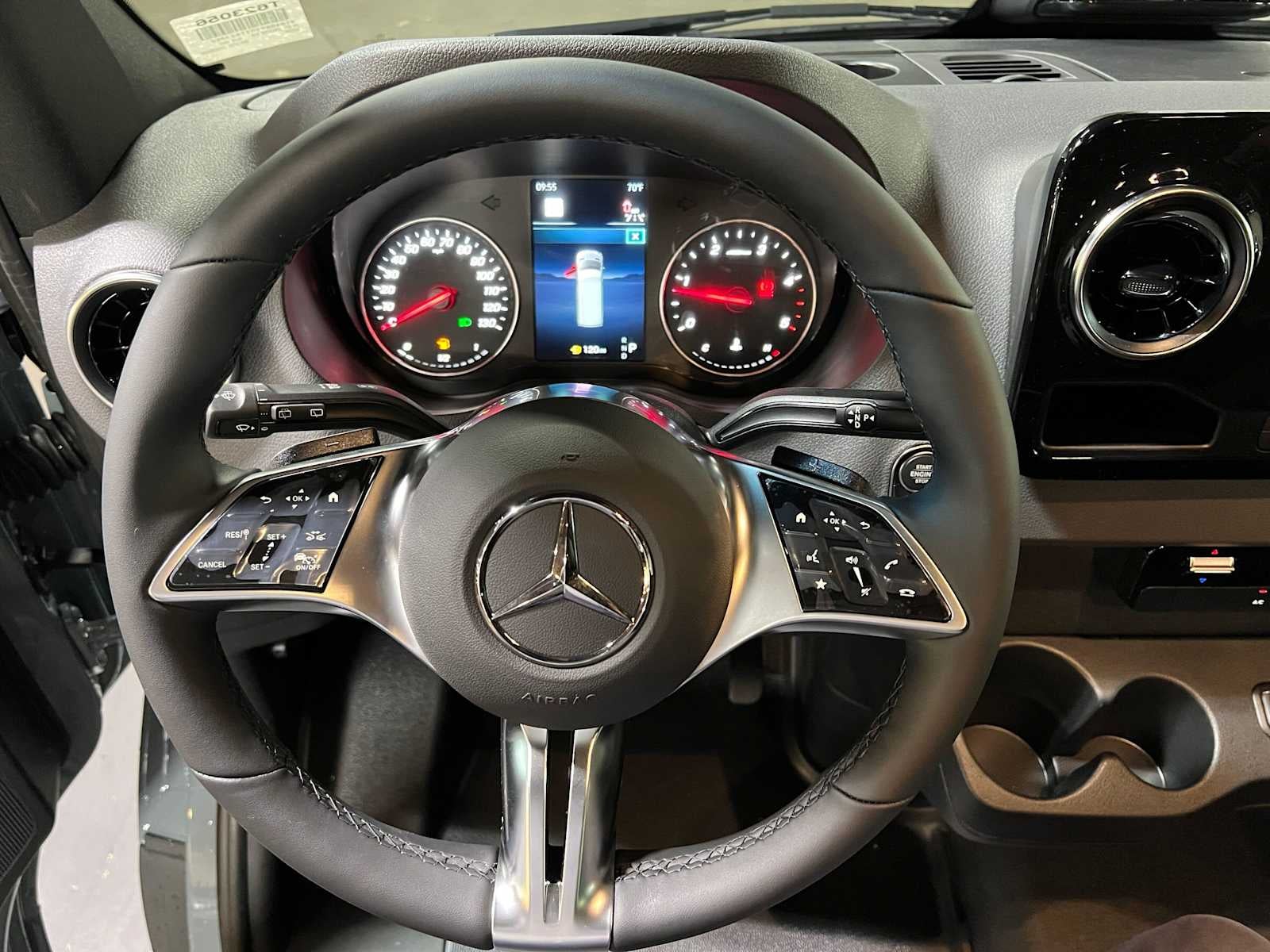 2026 Mercedes-Benz Sprinter 2500 Standard Roof I4 Diesel HO 144 AWD