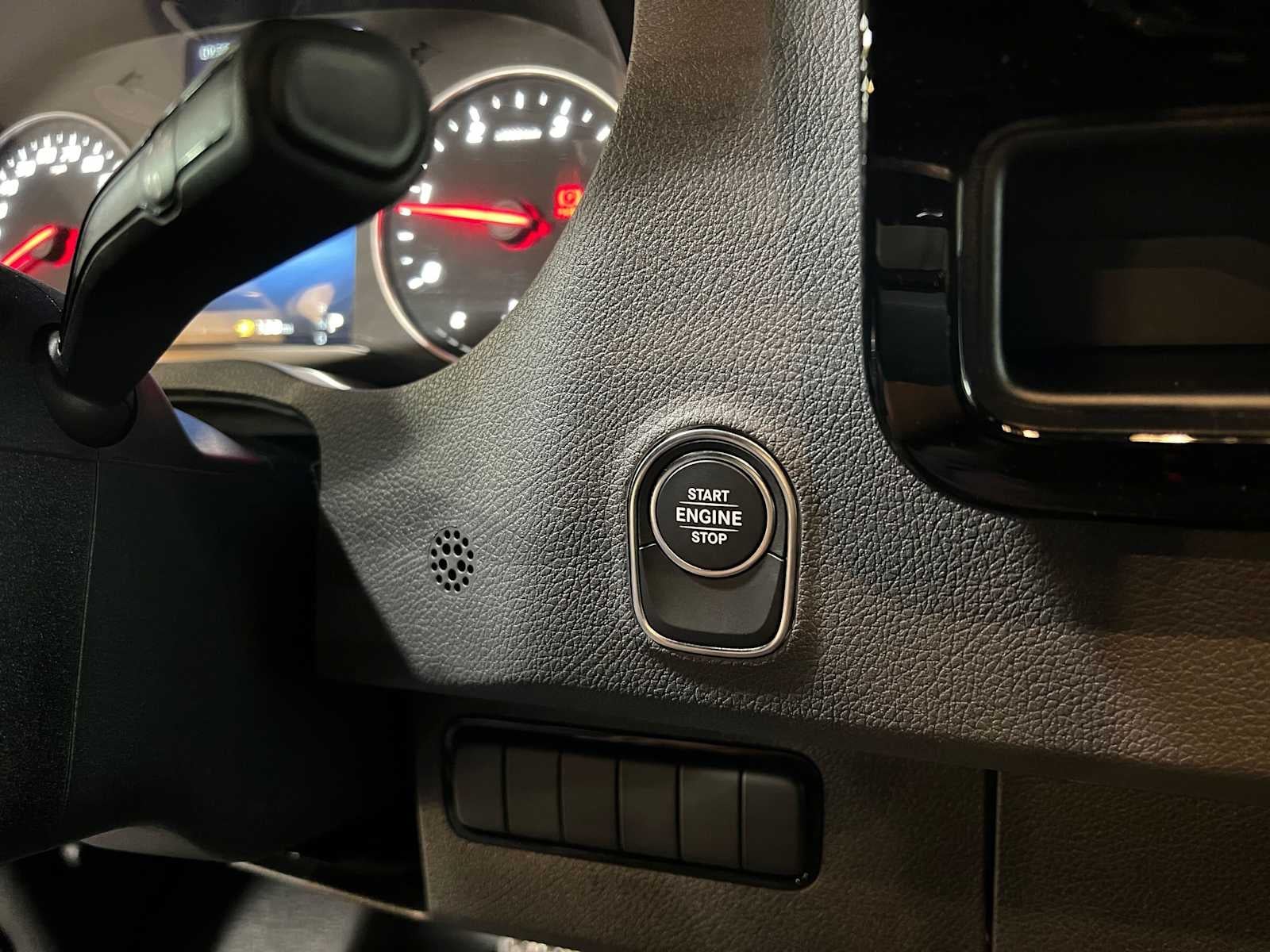 2026 Mercedes-Benz Sprinter 2500 Standard Roof I4 Diesel HO 144 AWD