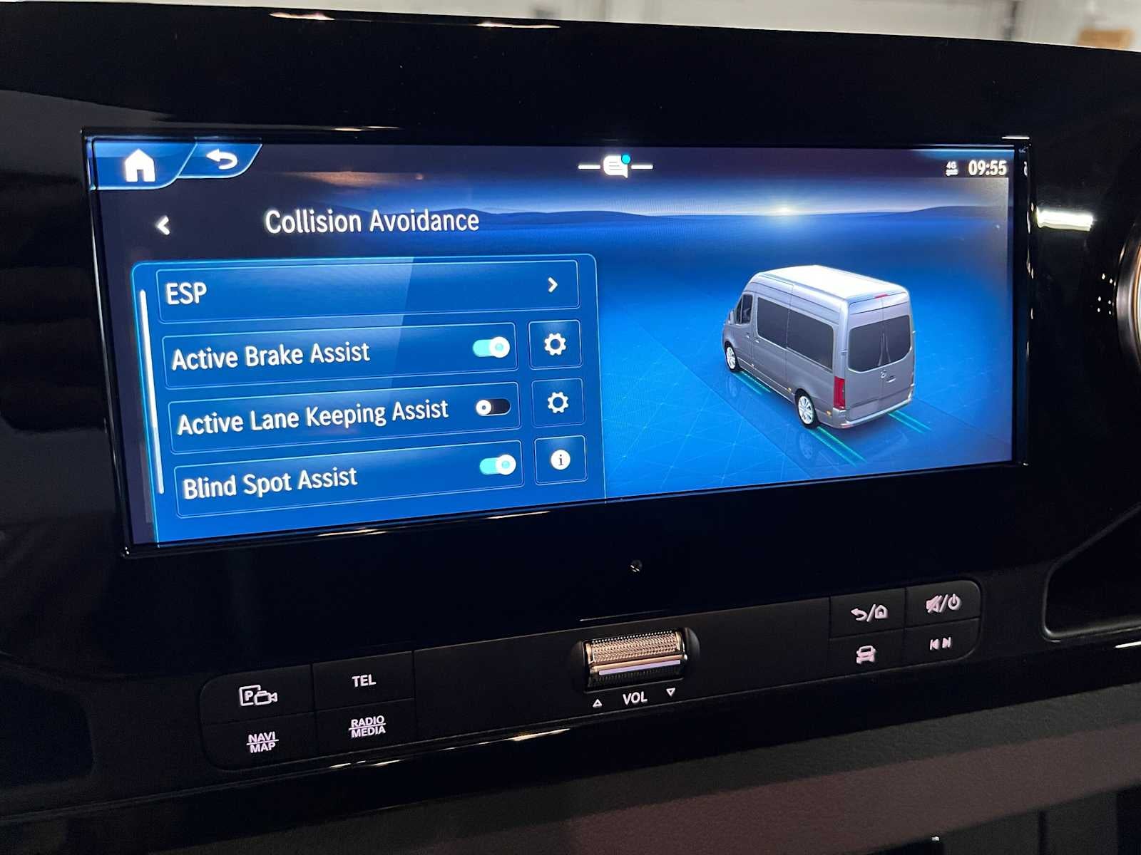 2026 Mercedes-Benz Sprinter 2500 Standard Roof I4 Diesel HO 144 AWD