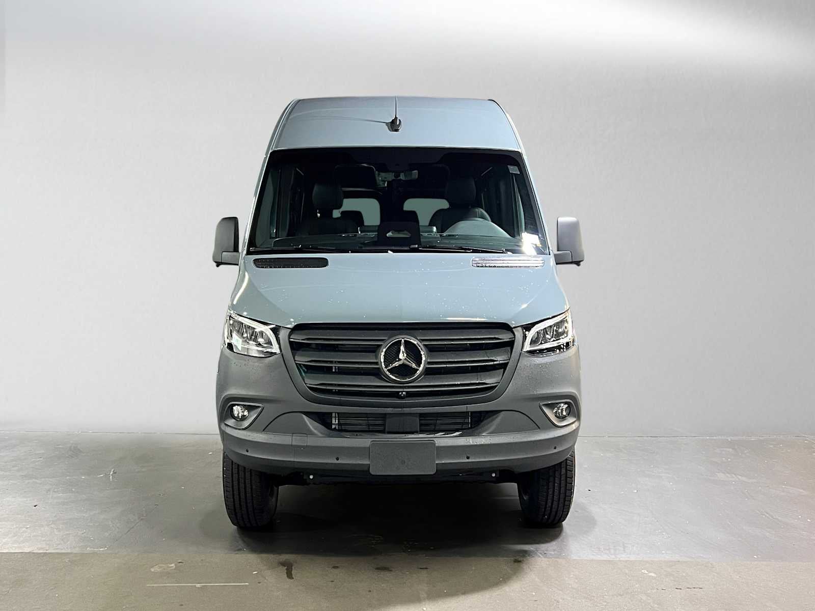 2026 Mercedes-Benz Sprinter 2500 Standard Roof I4 Diesel HO 144 AWD