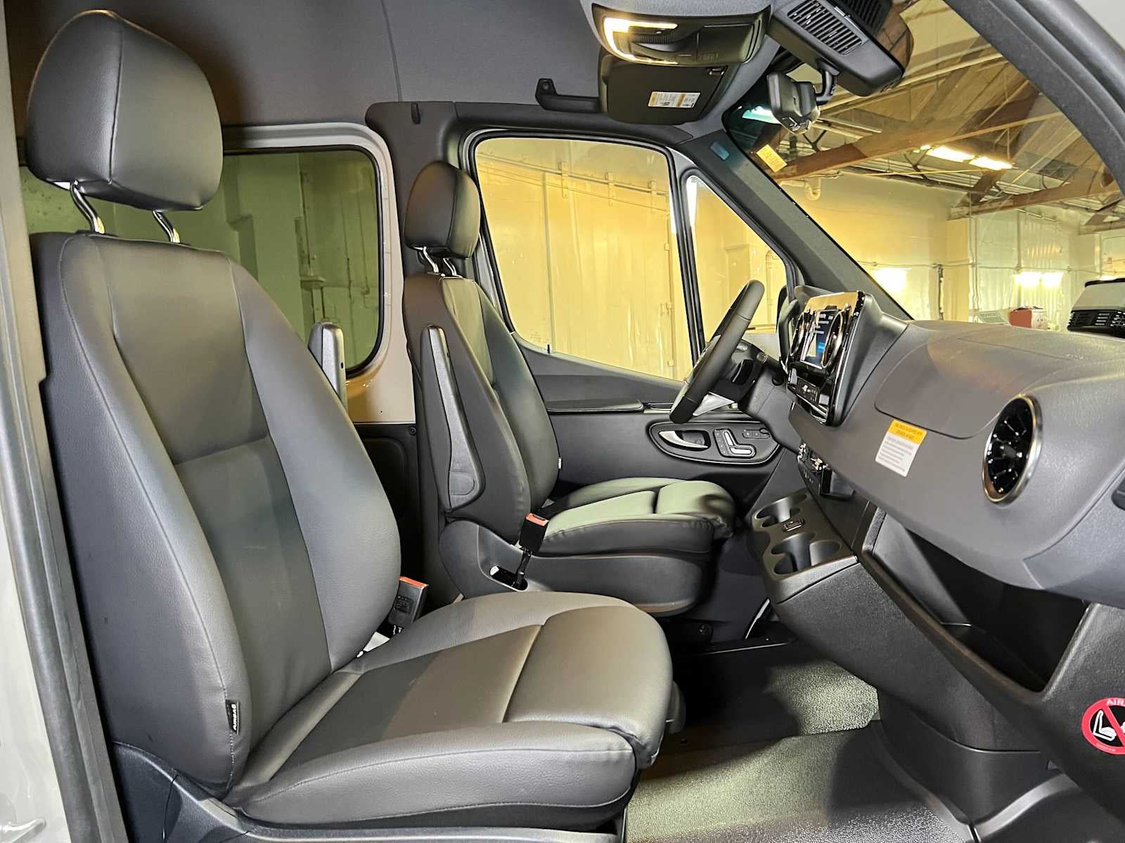 2026 Mercedes-Benz Sprinter Crew 2500 Standard Roof I4 Diesel HO 144 AWD