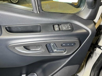 2026 Mercedes-Benz Sprinter Crew 2500 Standard Roof I4 Diesel HO 144 AWD