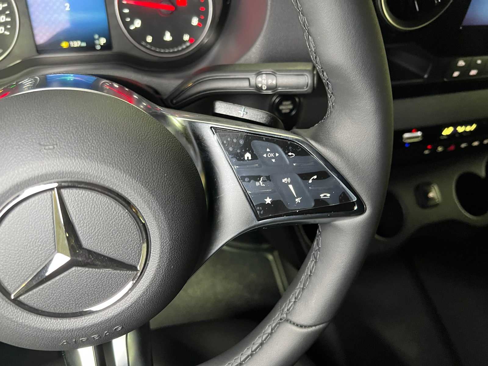 2026 Mercedes-Benz Sprinter Crew 2500 Standard Roof I4 Diesel HO 144 AWD