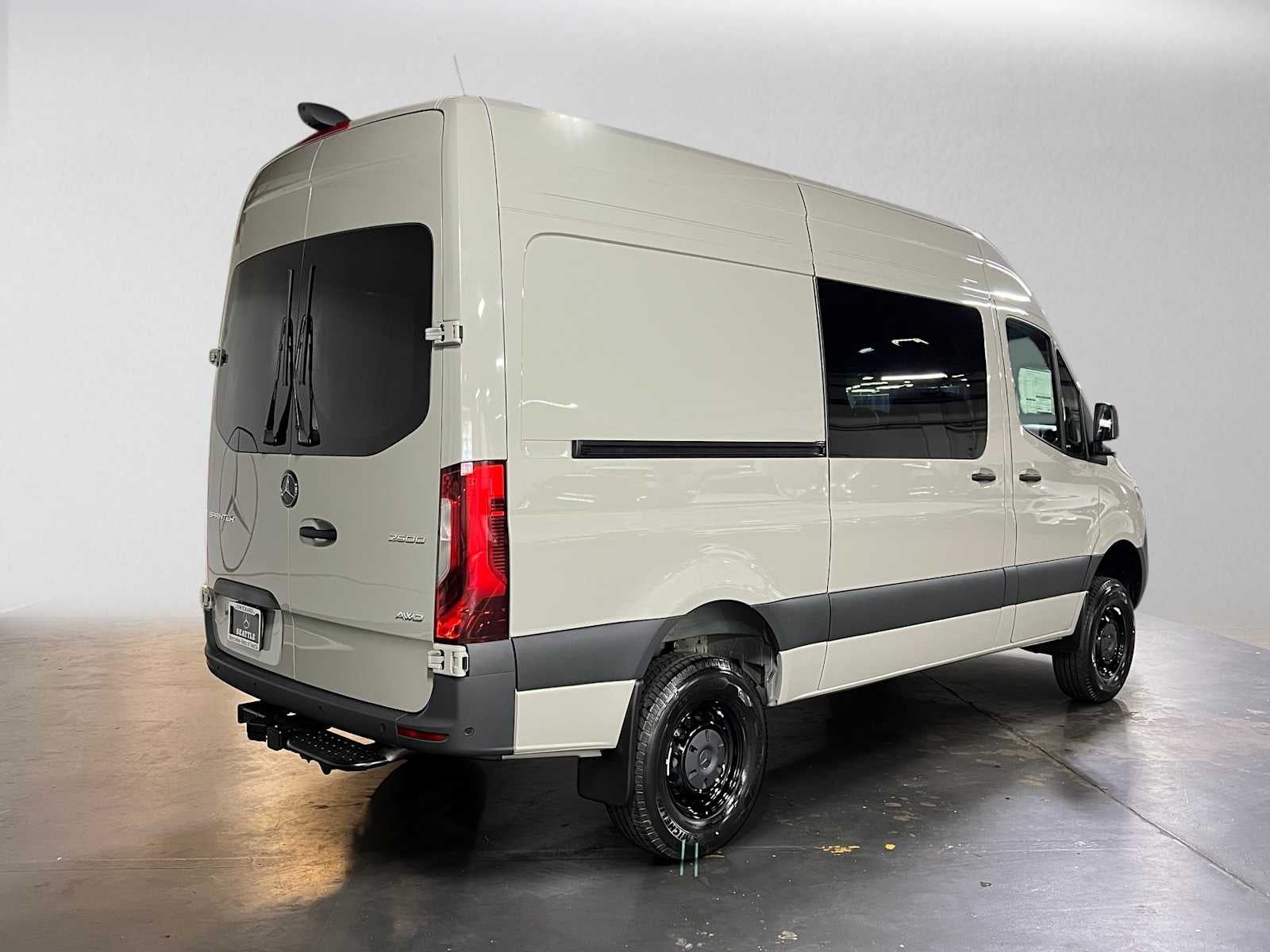 2026 Mercedes-Benz Sprinter Crew 2500 Standard Roof I4 Diesel HO 144 AWD