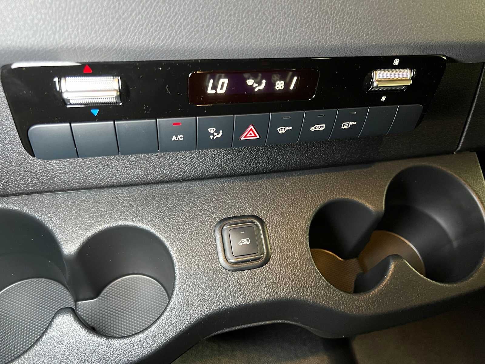 2026 Mercedes-Benz Sprinter Crew 2500 Standard Roof I4 Diesel HO 144 AWD