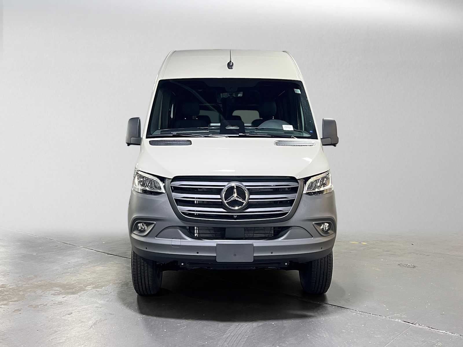 2026 Mercedes-Benz Sprinter Crew 2500 Standard Roof I4 Diesel HO 144 AWD
