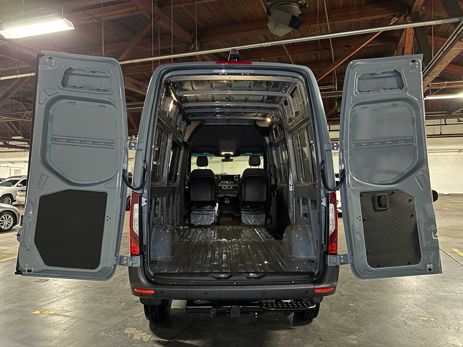 2026 Mercedes-Benz Sprinter Cargo 2500 Standard Roof I4 Diesel HO 144 AWD