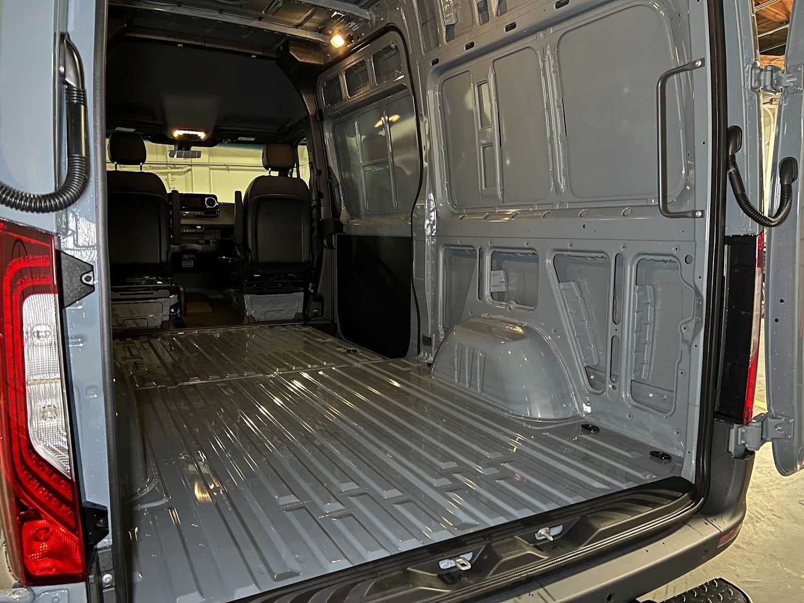2026 Mercedes-Benz Sprinter Cargo 2500 Standard Roof I4 Diesel HO 144 AWD