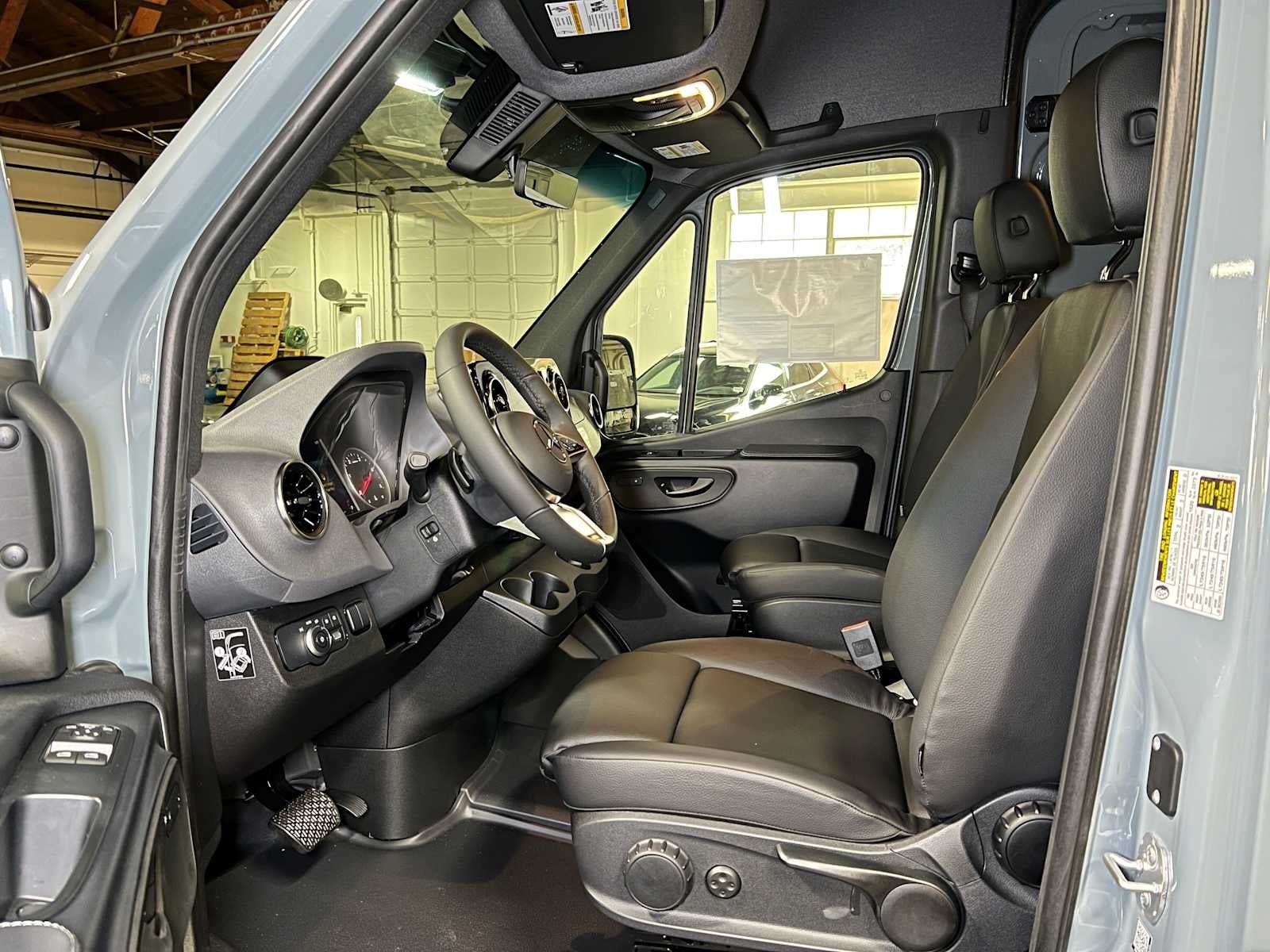 2026 Mercedes-Benz Sprinter Cargo 2500 Standard Roof I4 Diesel HO 144 AWD