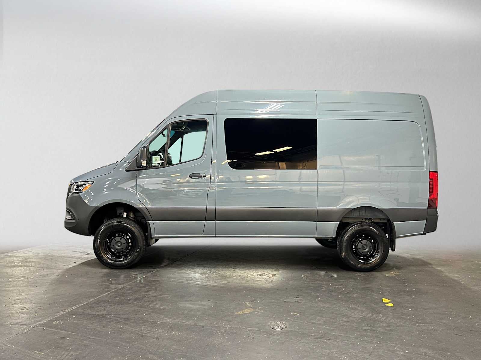 2026 Mercedes-Benz Sprinter Cargo 2500 Standard Roof I4 Diesel HO 144 AWD