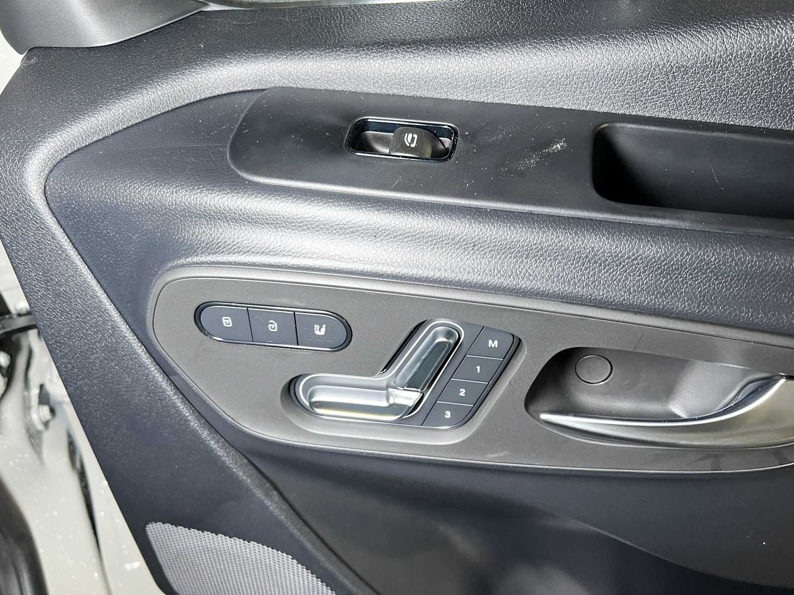 2026 Mercedes-Benz Sprinter Crew 2500 Standard Roof I4 Diesel HO 144 AWD