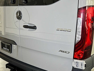 2026 Mercedes-Benz Sprinter Crew 2500 Standard Roof I4 Diesel HO 144 AWD