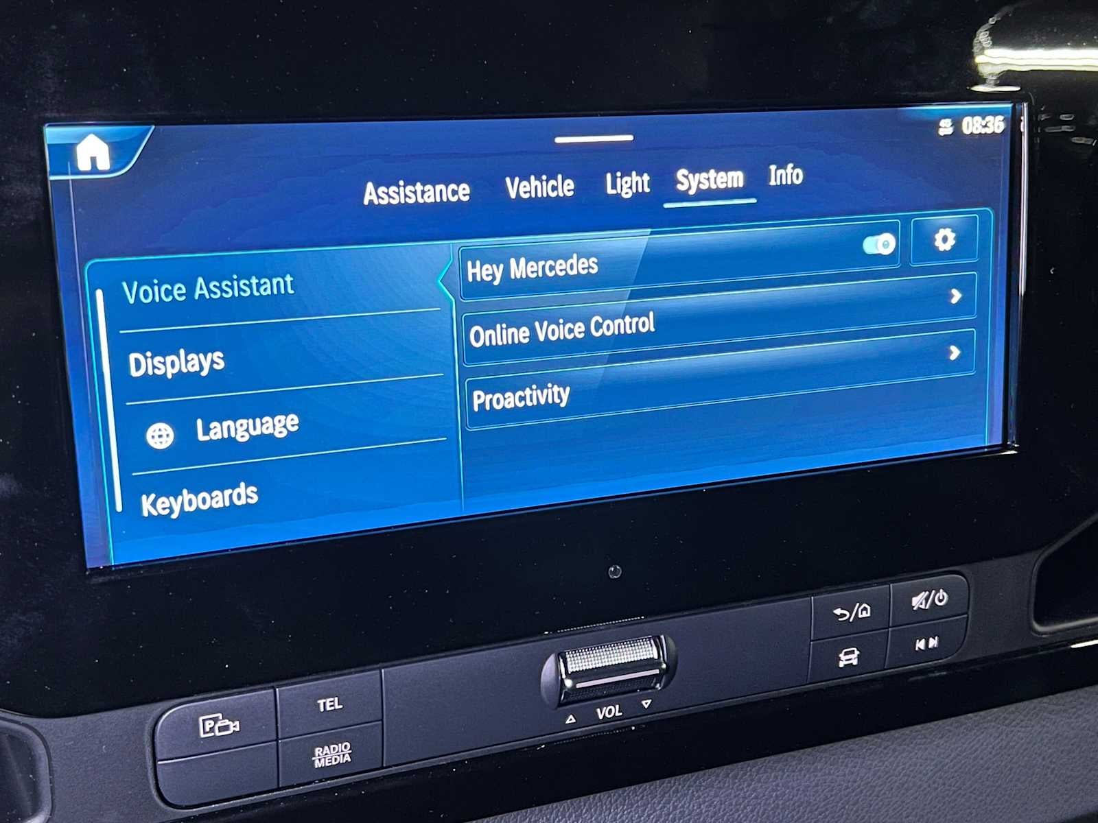 2026 Mercedes-Benz Sprinter Crew 2500 Standard Roof I4 Diesel HO 144 AWD