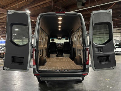 2026 Mercedes-Benz Sprinter 2500 Standard Roof I4 Diesel HO 144 AWD