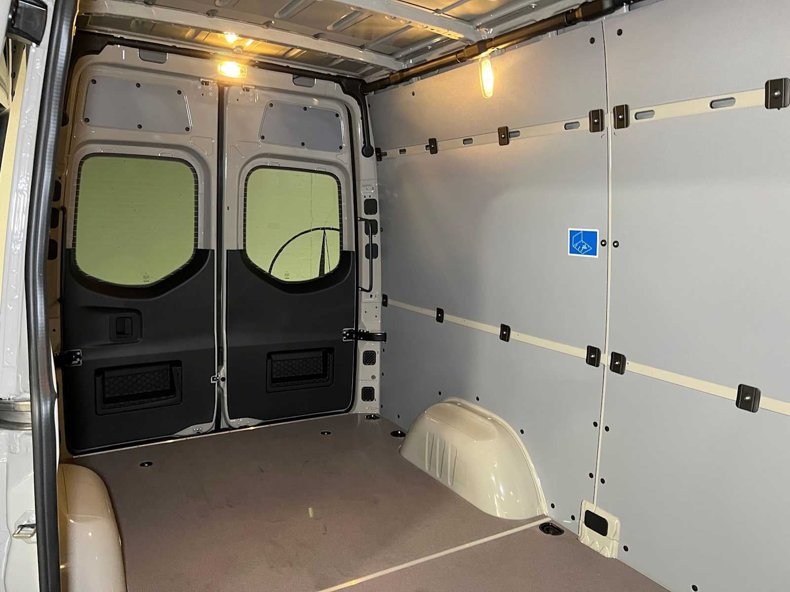 2026 Mercedes-Benz Sprinter Cargo 2500 Standard Roof I4 Diesel HO 144 AWD