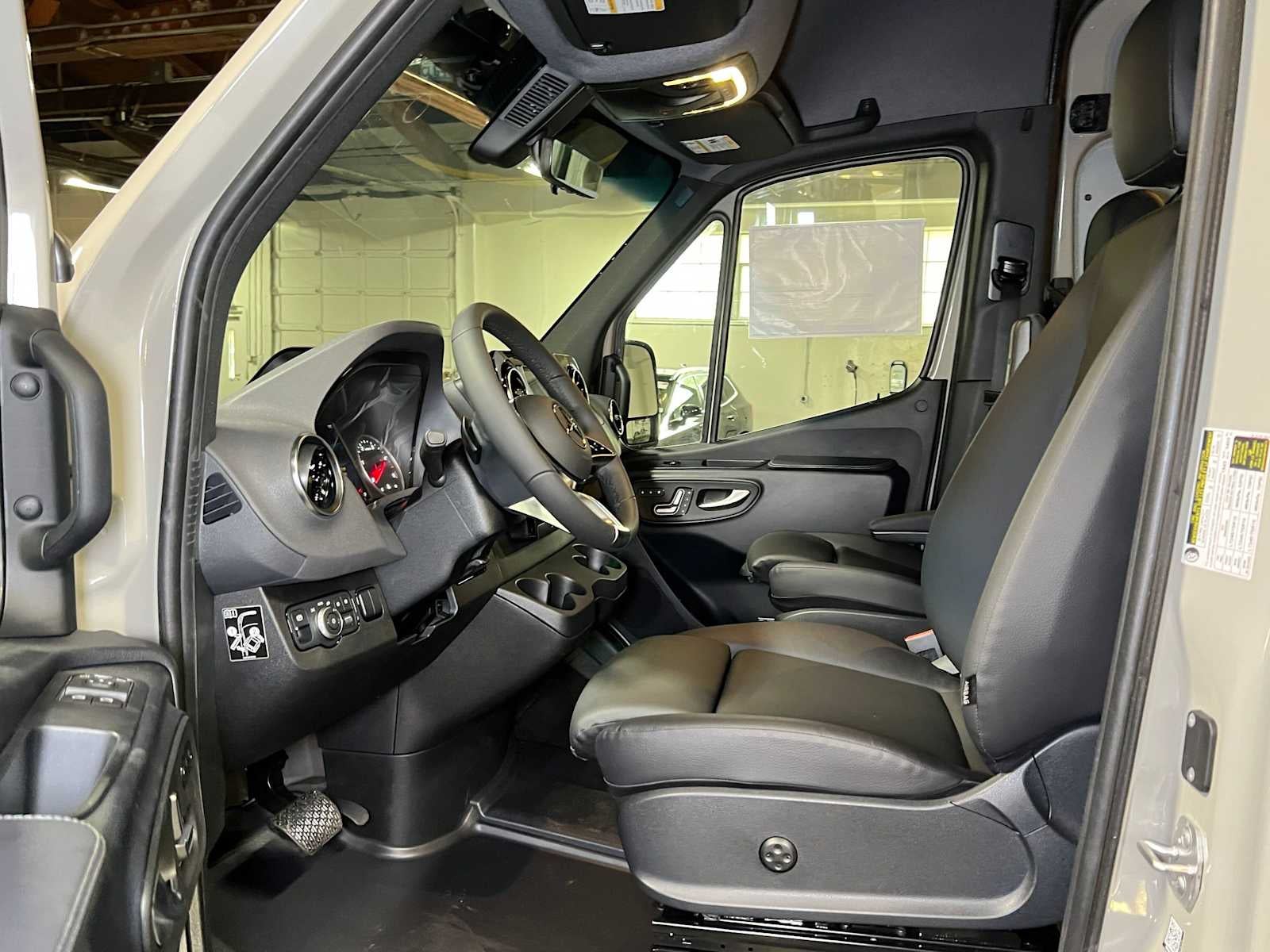 2026 Mercedes-Benz Sprinter Cargo 2500 Standard Roof I4 Diesel HO 144 AWD